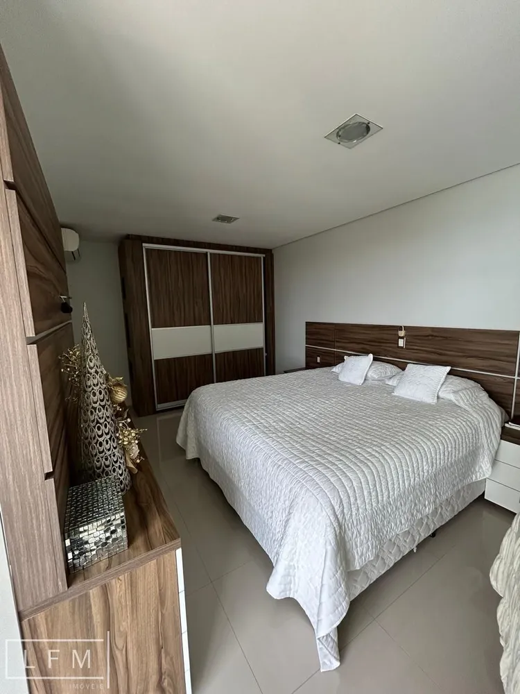 Apartamento, 3 quartos, 160 m² - Foto 2