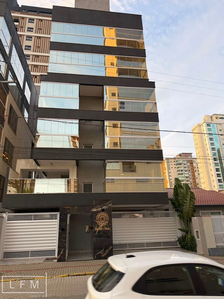 Apartamento, 3 quartos, 100 m² - Foto 1
