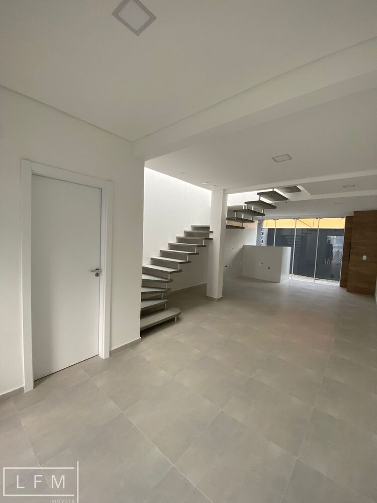 Sobrado à venda com 2 quartos, 110m² - Foto 3