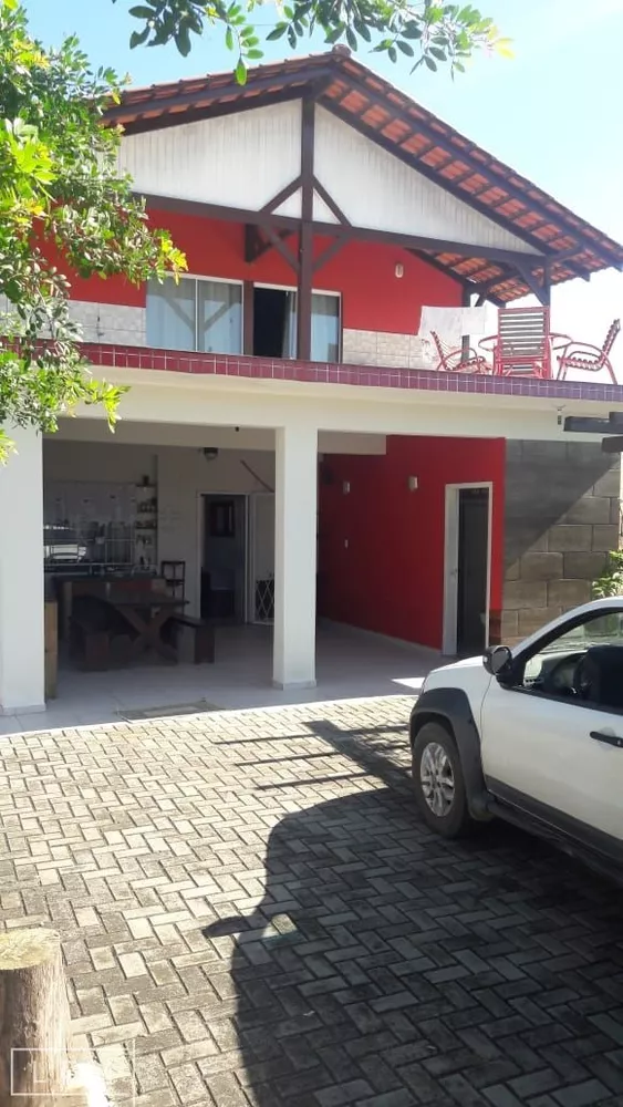 Sobrado à venda com 3 quartos, 200m² - Foto 2