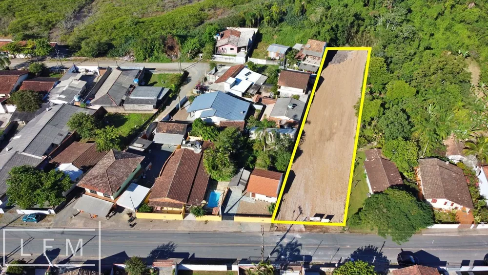 Terreno à venda e aluguel, 1350m² - Foto 1