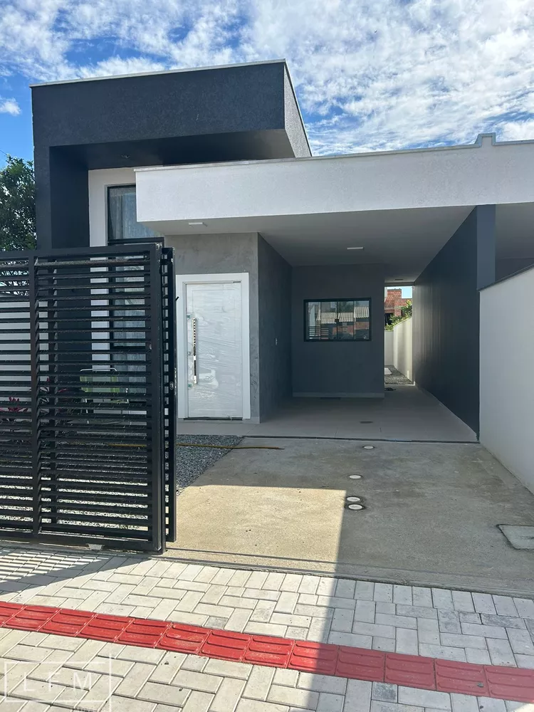 Casa à venda com 3 quartos, 85m² - Foto 2