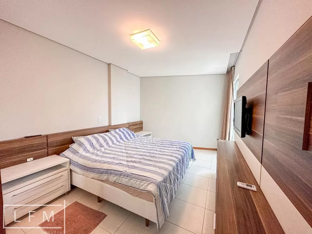 Apartamento à venda com 3 quartos, 126m² - Foto 3