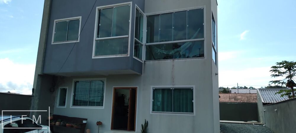 Sobrado à venda com 3 quartos, 190m² - Foto 2