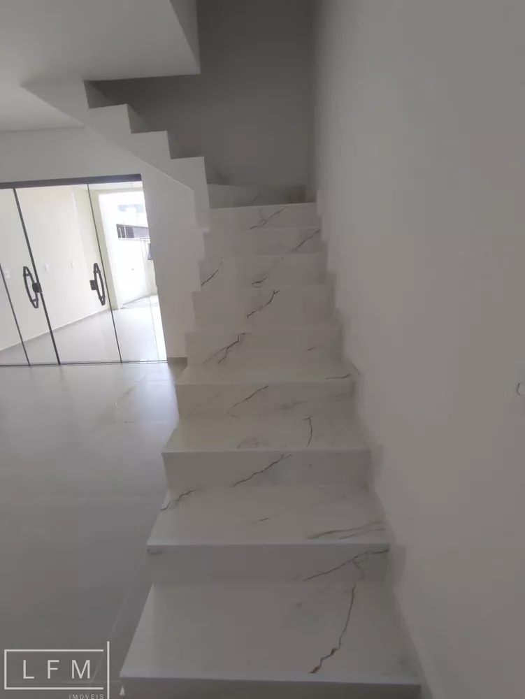 Sobrado à venda com 3 quartos, 112m² - Foto 5