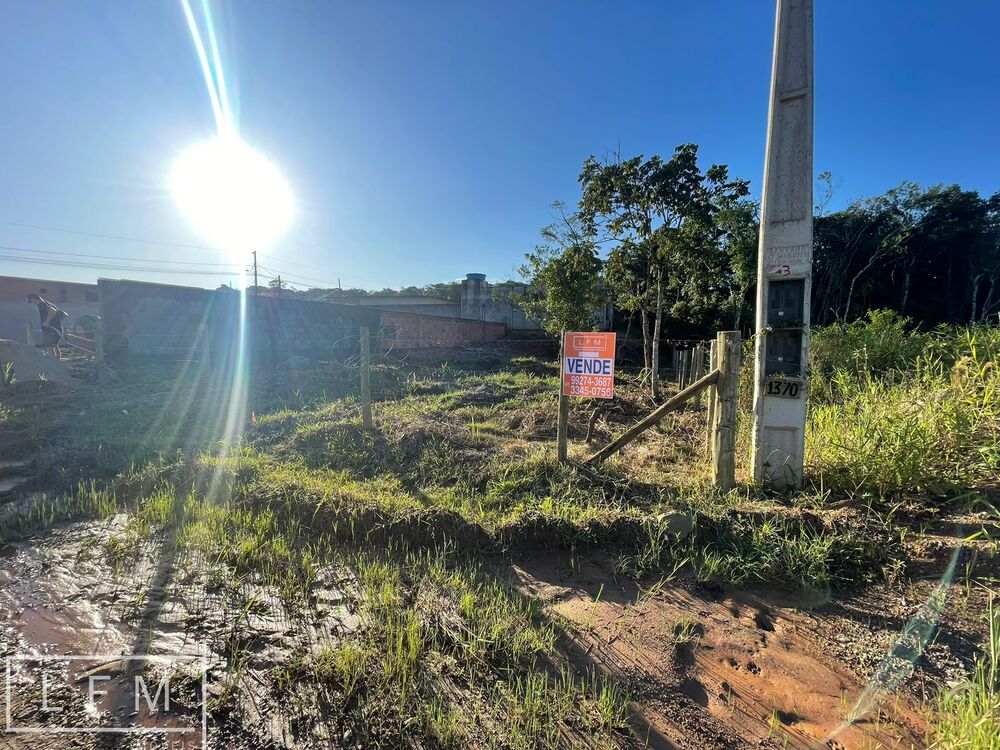 Terreno à venda, 351m² - Foto 1