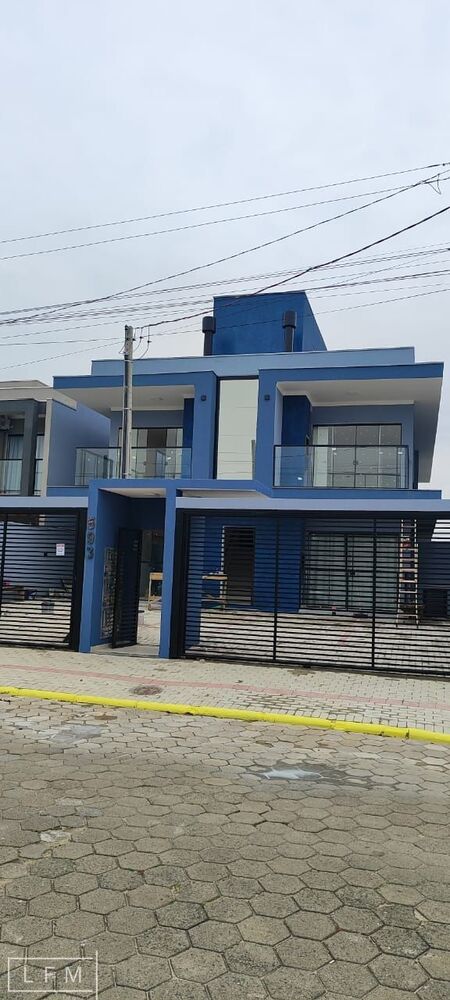 Apartamento à venda com 3 quartos, 76m² - Foto 2