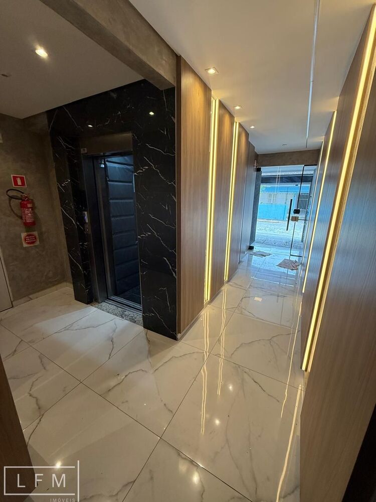 Apartamento à venda com 3 quartos, 115m² - Foto 4