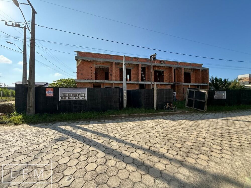 Sobrado à venda com 2 quartos, 94m² - Foto 2