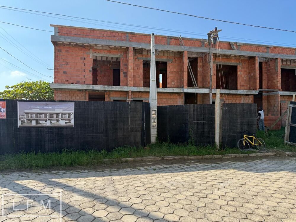 Sobrado à venda com 2 quartos, 94m² - Foto 1