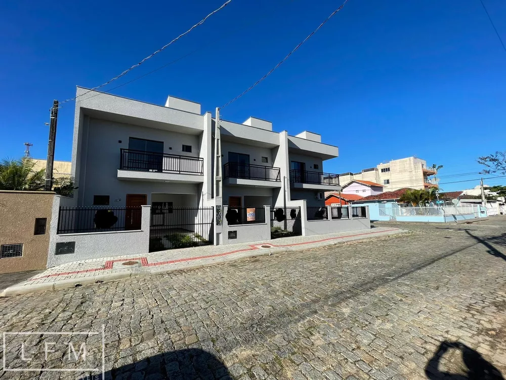 Sobrado à venda com 3 quartos, 104m² - Foto 1