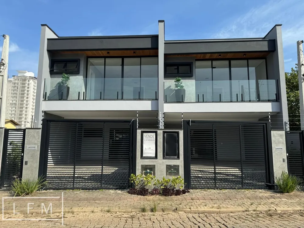 Sobrado, 3 quartos, 158 m² - Foto 1