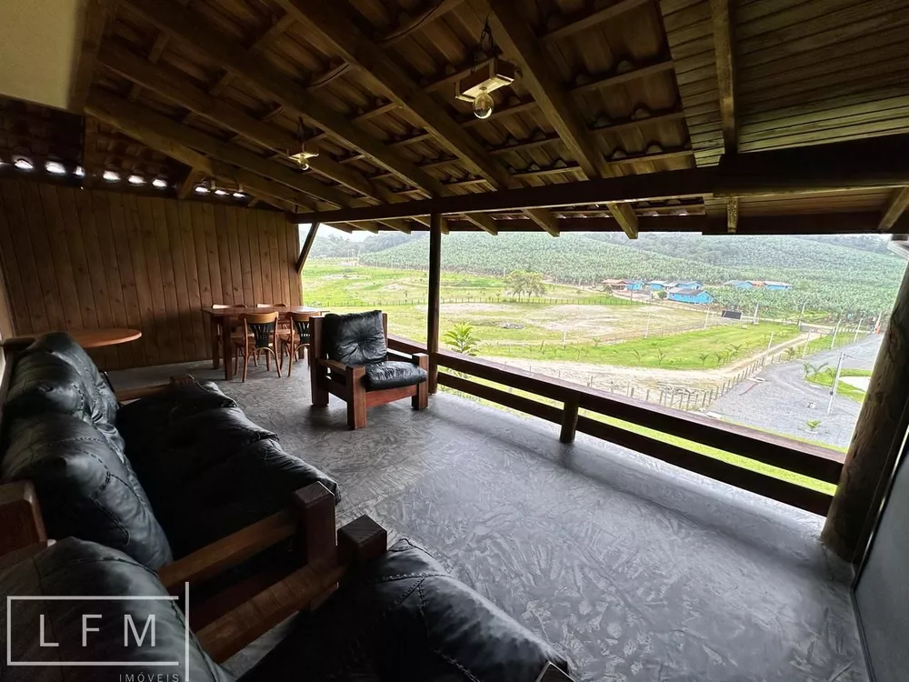 Sítio, 3 quartos, 21 m² - Foto 2