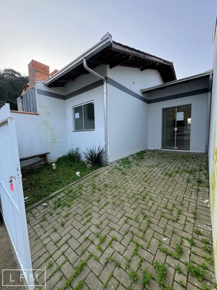 Casa à venda com 2 quartos, 50m² - Foto 5