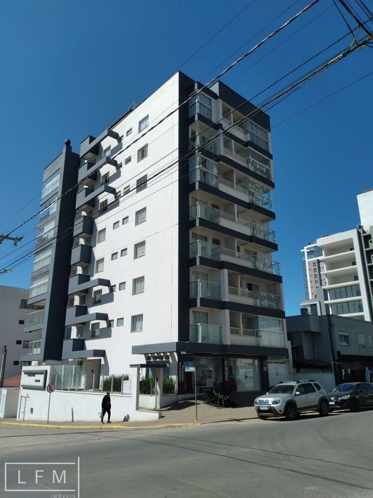 Apartamento à venda com 3 quartos, 105m² - Foto 1