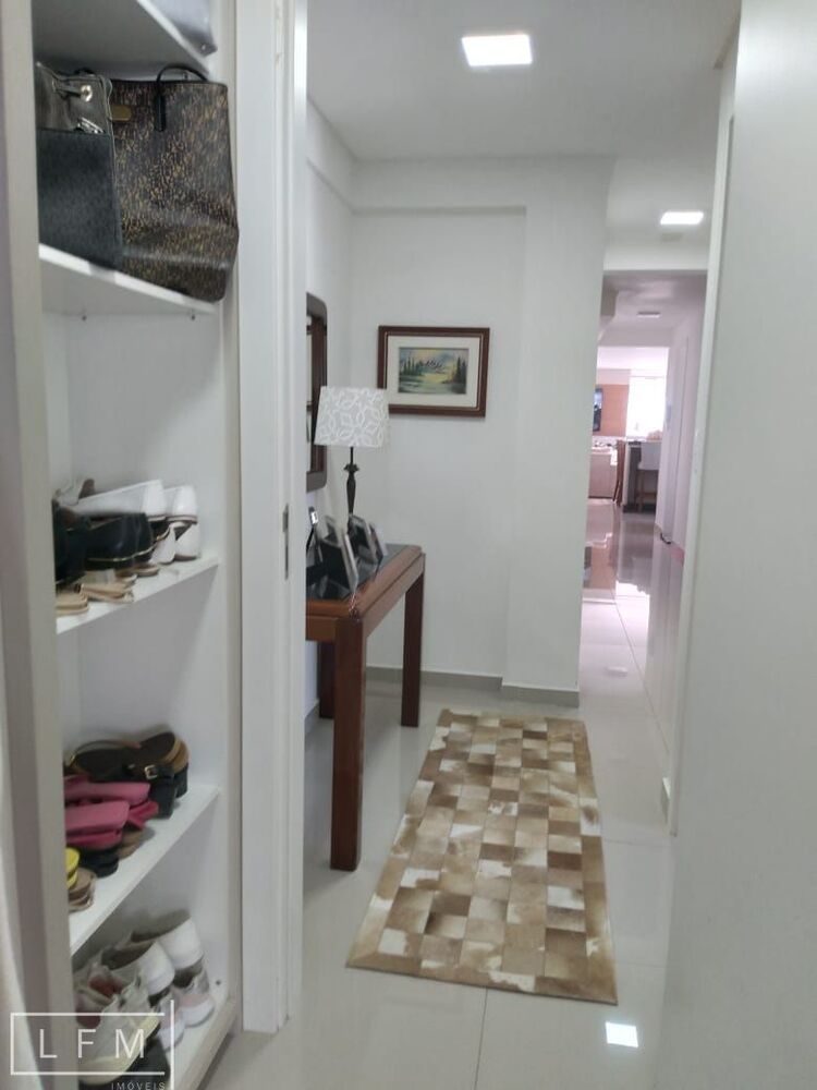 Apartamento à venda com 3 quartos, 105m² - Foto 4