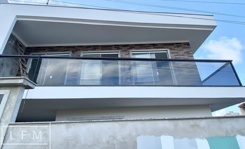 Sobrado à venda com 3 quartos, 125m² - Foto 2