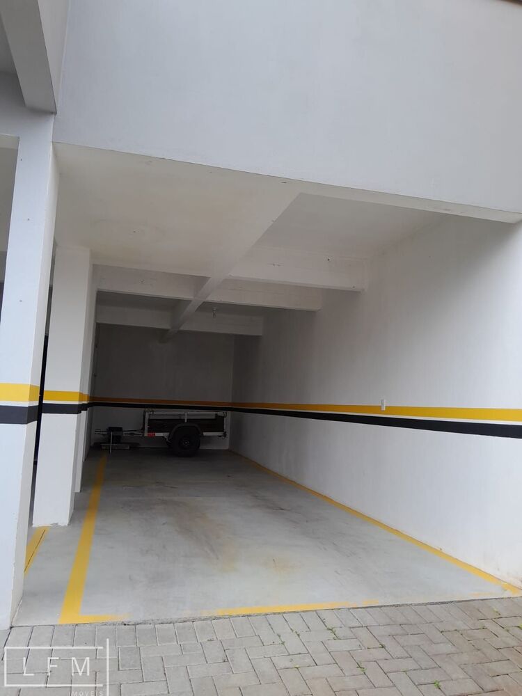 Apartamento à venda com 2 quartos, 75m² - Foto 9