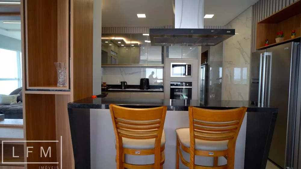 Apartamento, 4 quartos, 186 m² - Foto 2