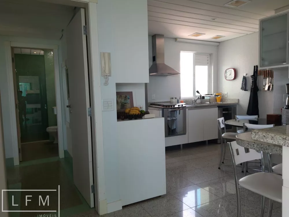 Apartamento, 3 quartos, 159 m² - Foto 2