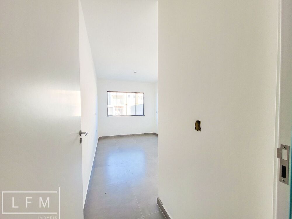 Casa à venda com 2 quartos, 81m² - Foto 7