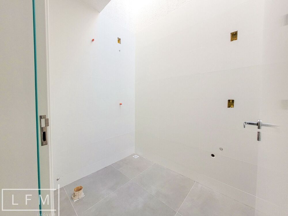 Casa à venda com 2 quartos, 81m² - Foto 4