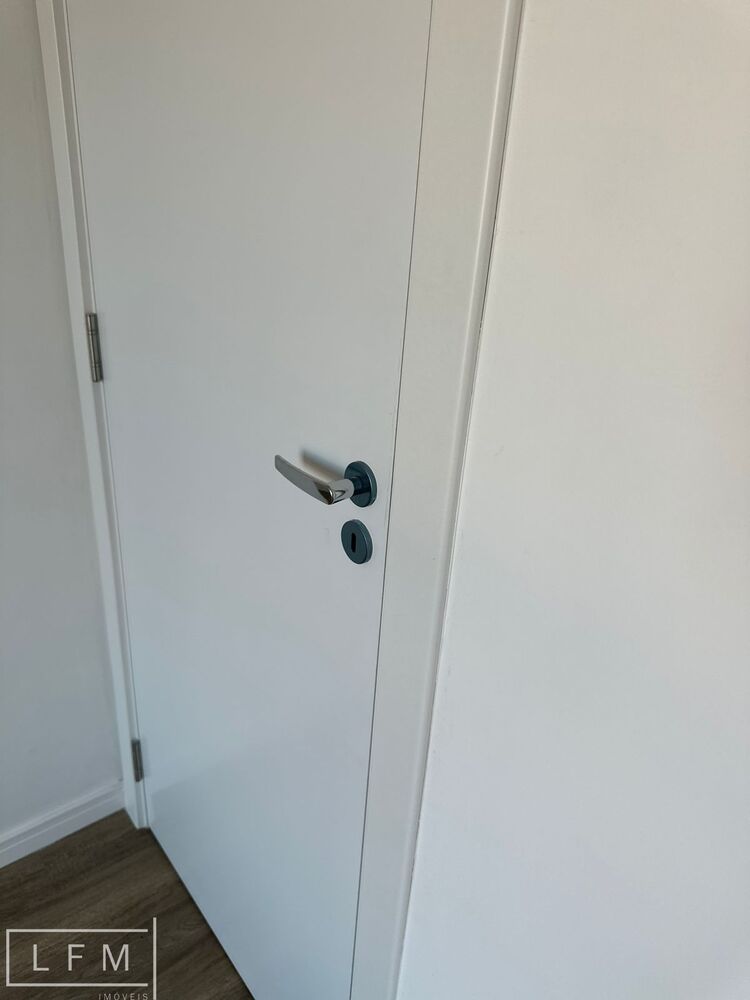 Sobrado à venda com 3 quartos, 127m² - Foto 1