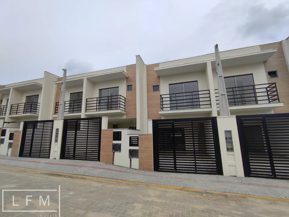 Sobrado à venda com 3 quartos, 112m² - Foto 2