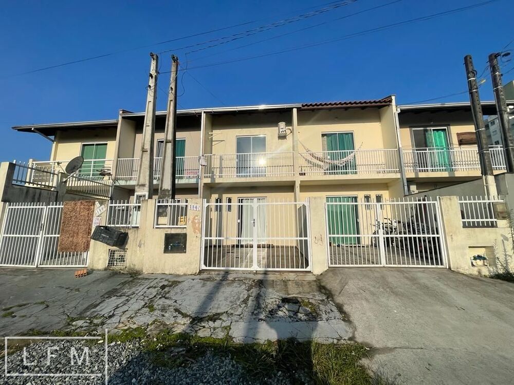 Sobrado à venda com 2 quartos, 75m² - Foto 1