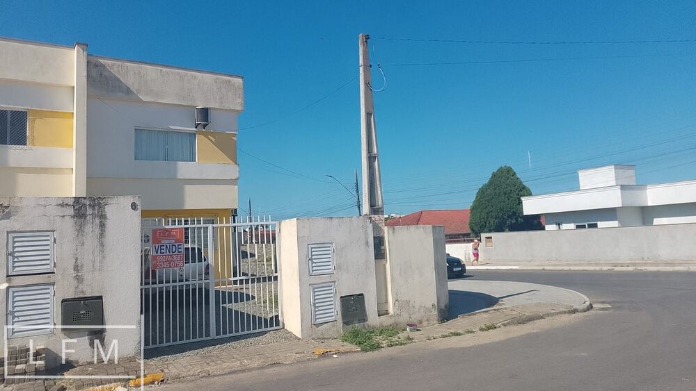 Sobrado à venda com 2 quartos, 70m² - Foto 2