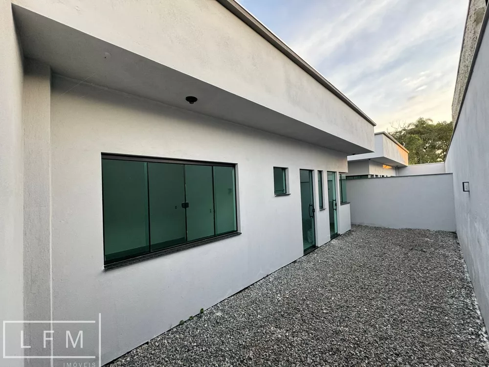 Casa à venda com 2 quartos, 83m² - Foto 8