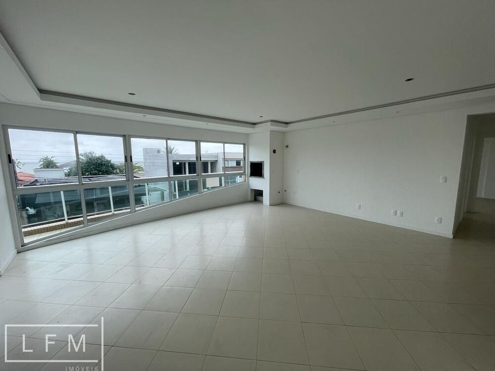 Apartamento à venda com 4 quartos, 188m² - Foto 2