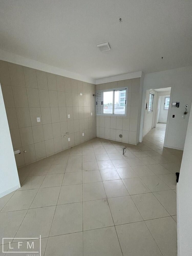 Apartamento à venda com 4 quartos, 188m² - Foto 4