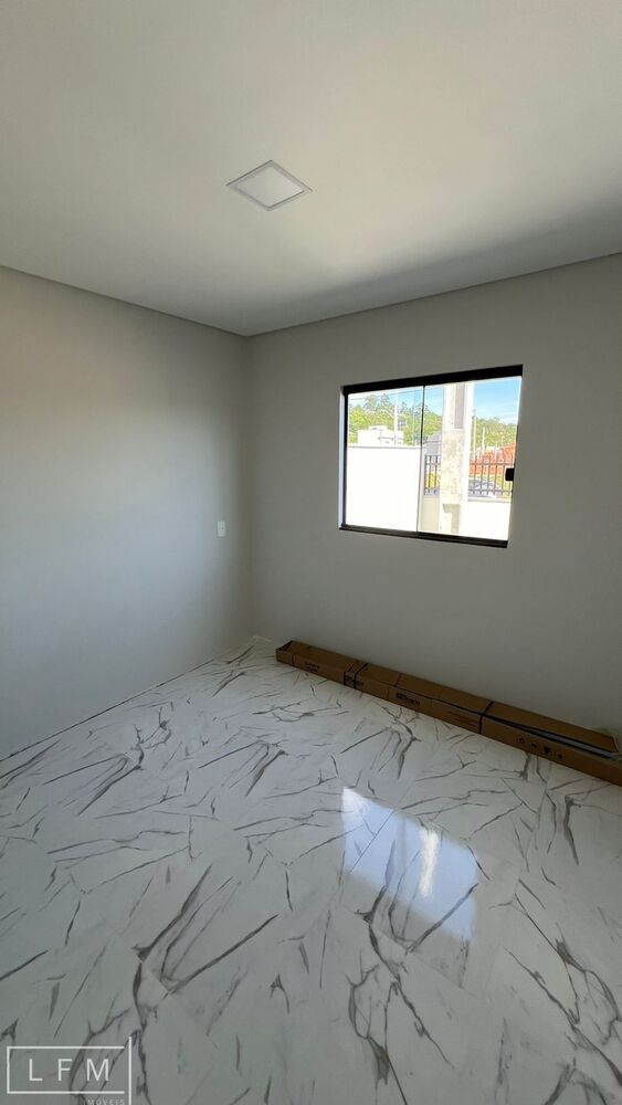 Casa à venda com 2 quartos, 48m² - Foto 8