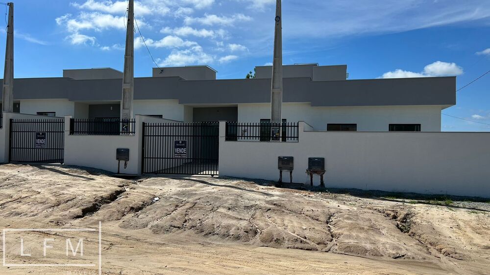 Casa à venda com 2 quartos, 48m² - Foto 3