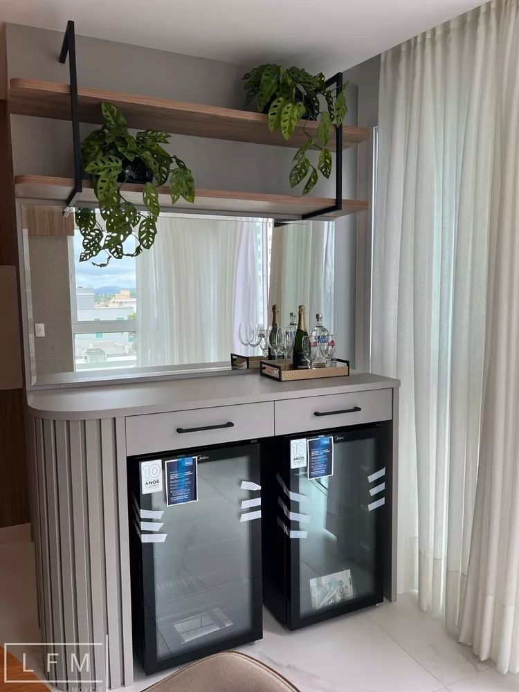 Apartamento, 3 quartos, 100 m² - Foto 2