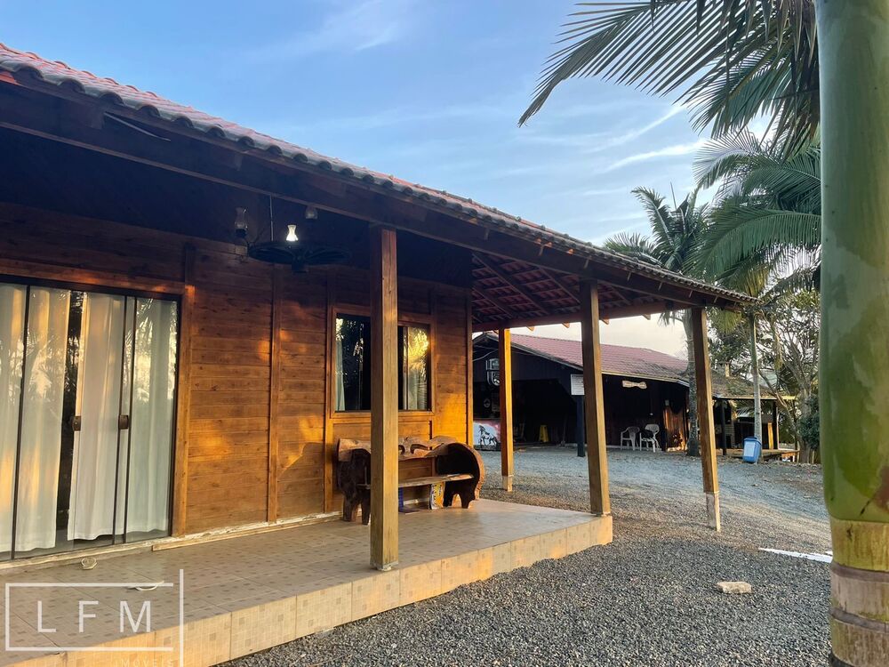 Chácara à venda com 3 quartos, 5600m² - Foto 3