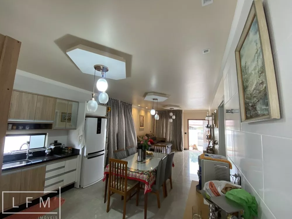 Casa, 4 quartos, 150 m² - Foto 1