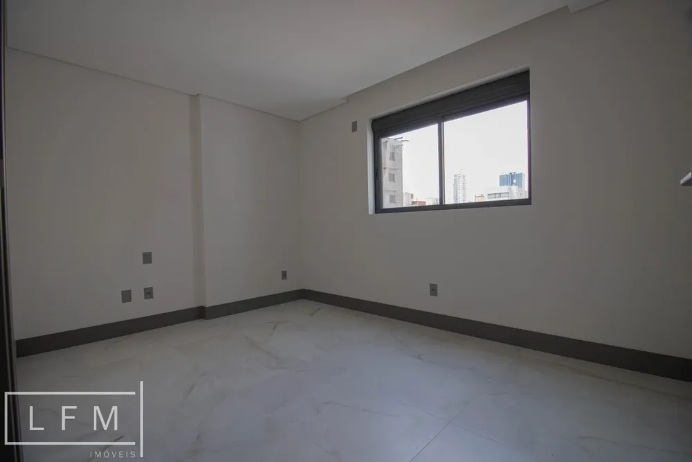 Apartamento, 3 quartos, 130 m² - Foto 2