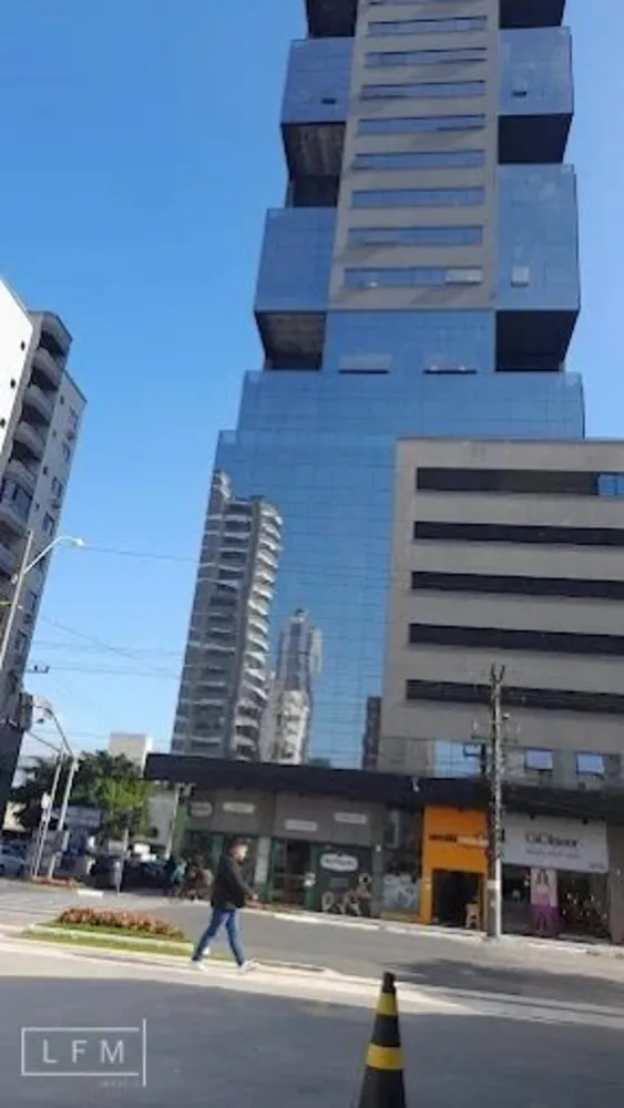 Apartamento, 3 quartos, 130 m² - Foto 2