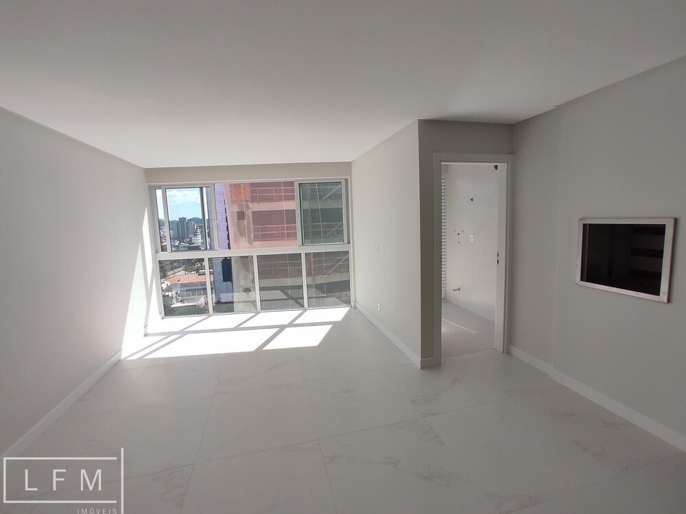 Apartamento à venda com 3 quartos, 127m² - Foto 6