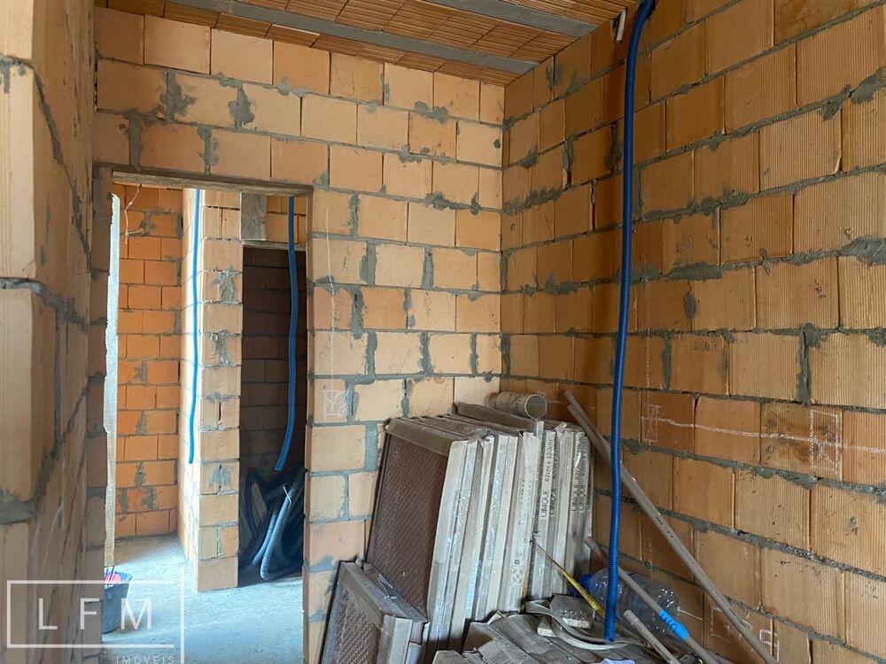 Casa à venda com 3 quartos, 70m² - Foto 5