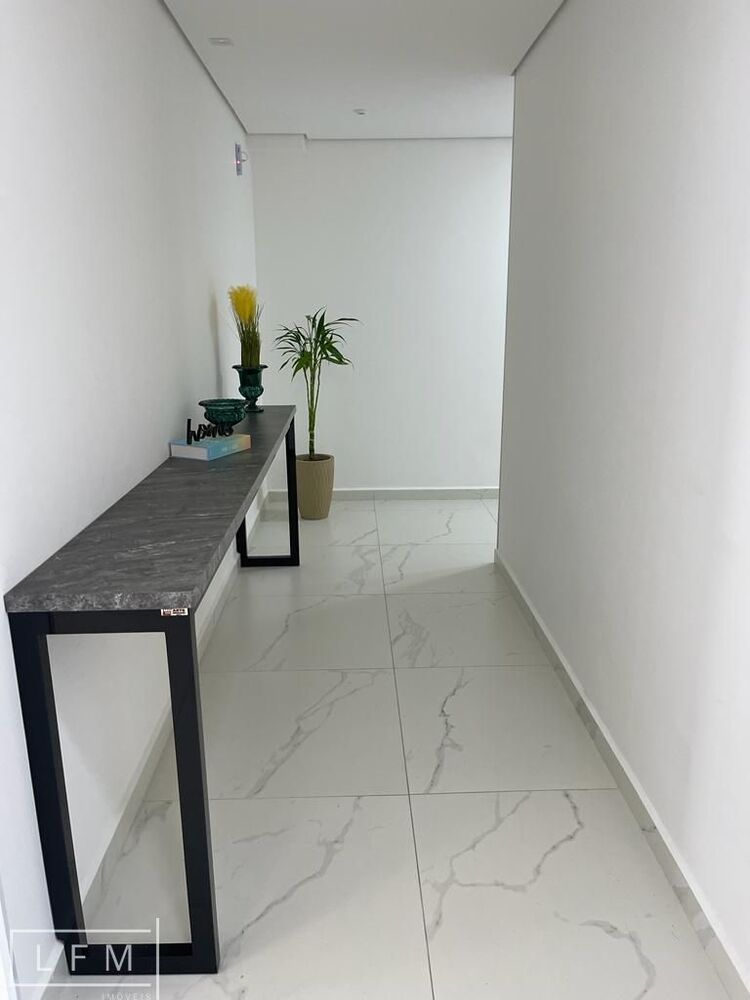 Apartamento à venda com 3 quartos, 92m² - Foto 2