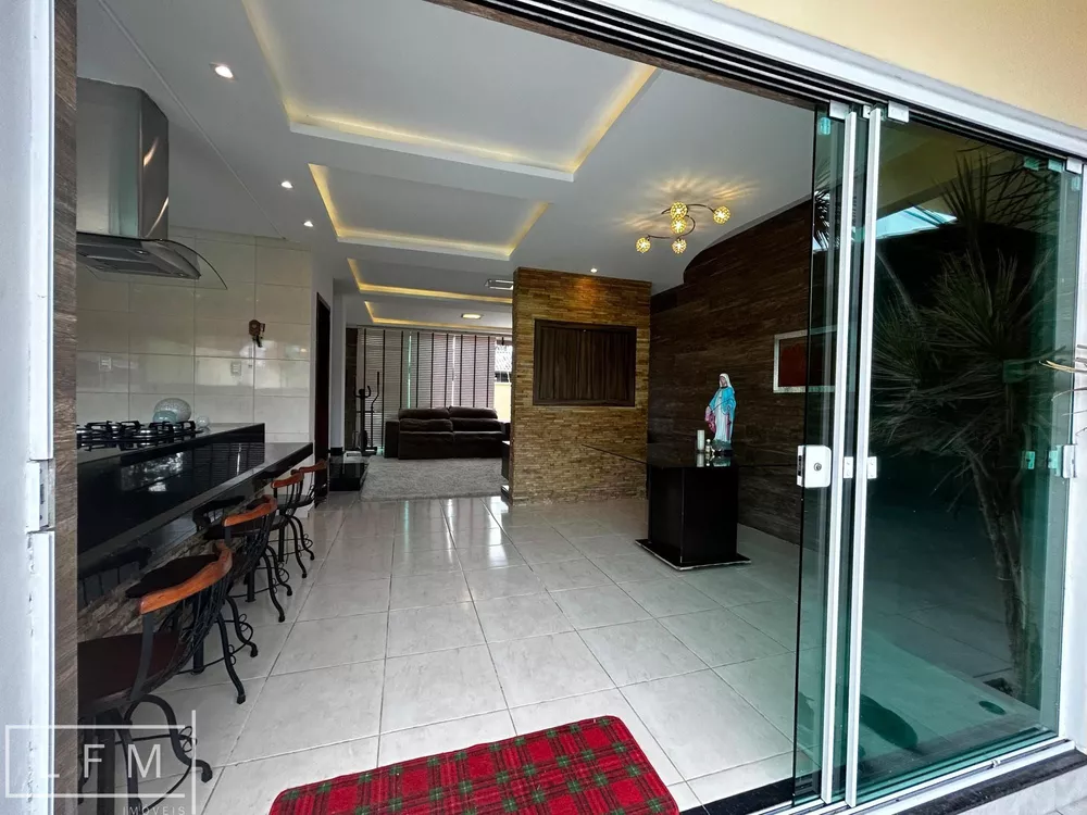 Casa, 3 quartos, 353 m² - Foto 3