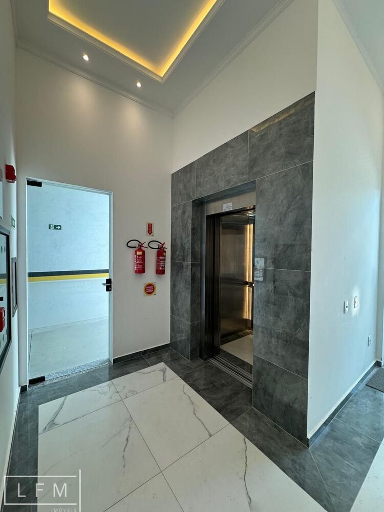 Apartamento à venda com 3 quartos, 169m² - Foto 6