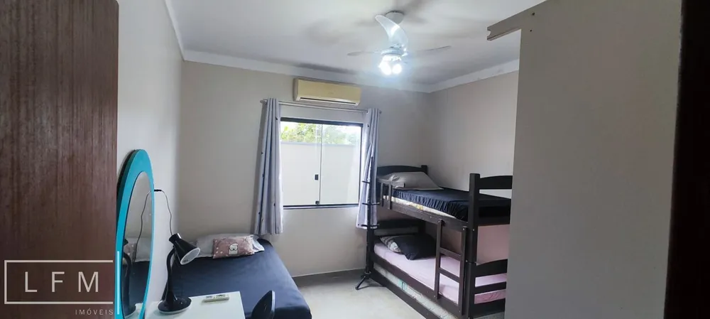 Casa, 3 quartos, 250 m² - Foto 3