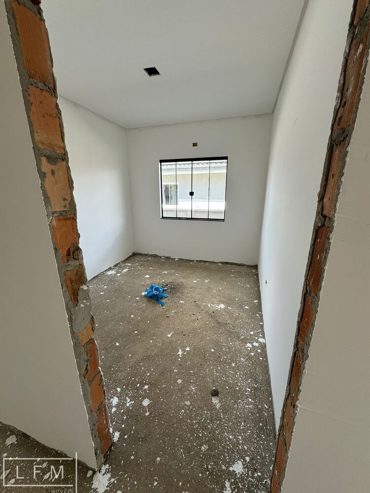 Casa à venda com 2 quartos, 70m² - Foto 6
