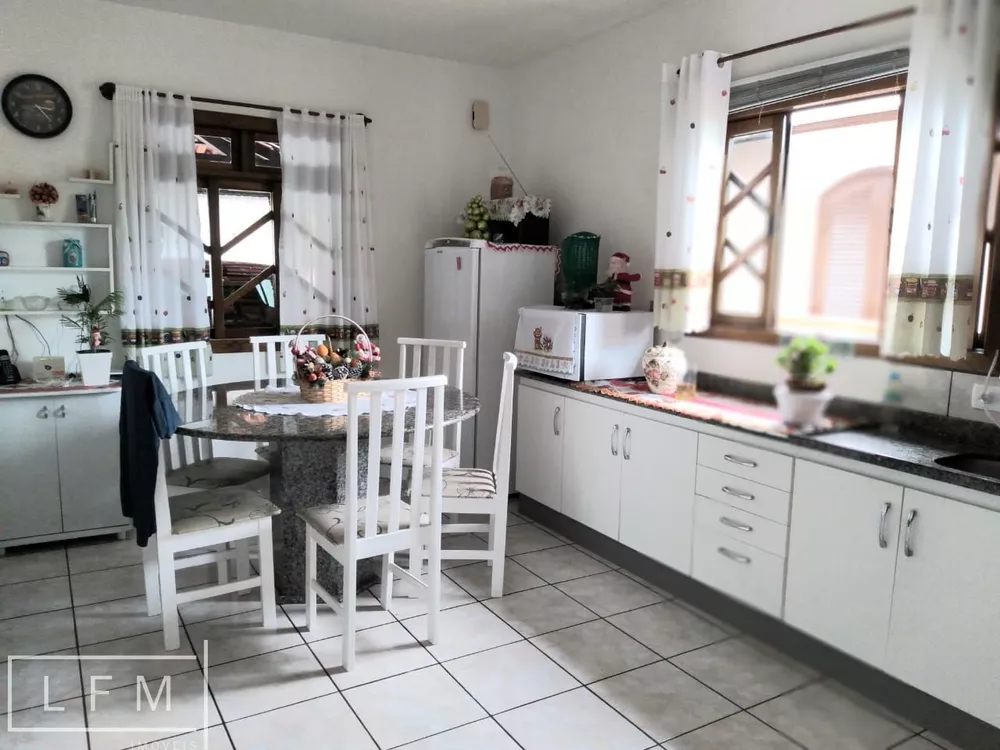 Casa, 3 quartos, 180 m² - Foto 9