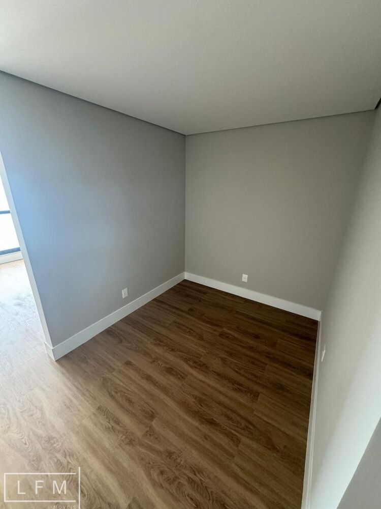 Apartamento, 3 quartos, 128 m² - Foto 2