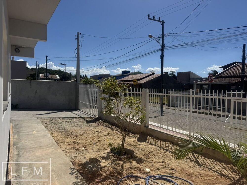 Casa à venda com 3 quartos, 144m² - Foto 3